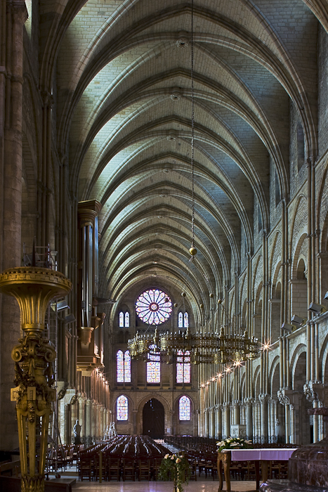 Basilique Saint Remi, Reims (Marne) Photo by Dennis Aubrey